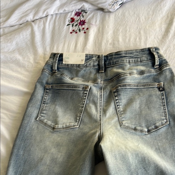 Maurices High Rise Gray Jeans with Soft Denim - Picture 4 of 5